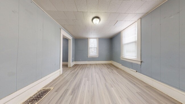 Building Photo - Coming soon- 4 bedroom house with double lot in Mansfield