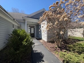 Building Photo - 14 Apple Blossom Dr