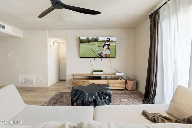 Foto del edificio - 3313 N 68th St