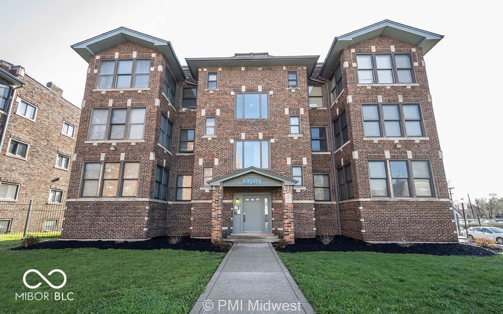 Primary Photo - 3715 N Meridian St