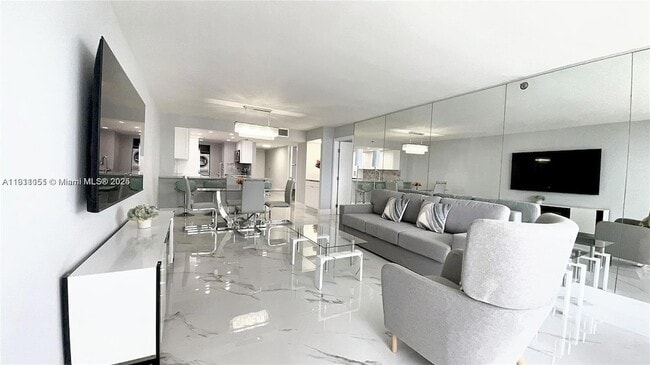 Photo - 1717 N Bayshore Dr Apartment