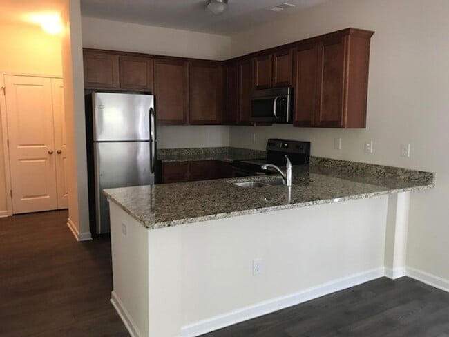 Building Photo - Luxurious 2 story 3 bedroom 2.5 bath Townhomes. Located in Salisbury