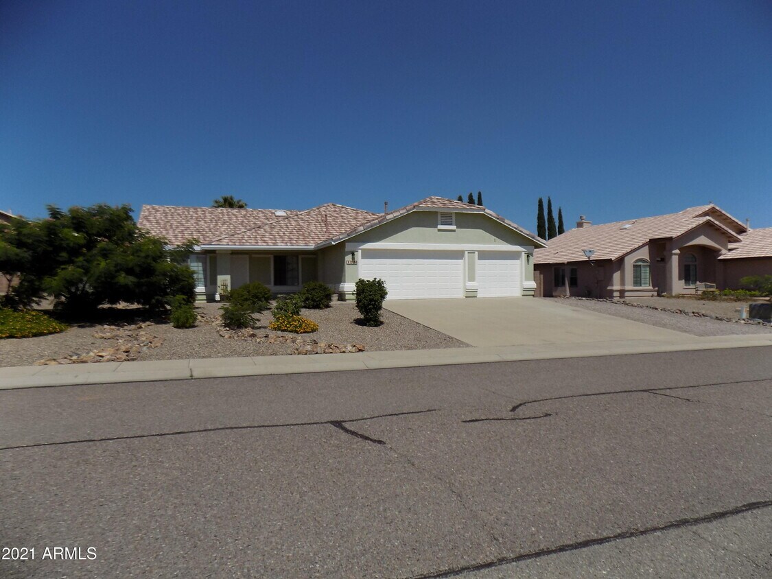 Primary Photo - 2158 Longview Dr