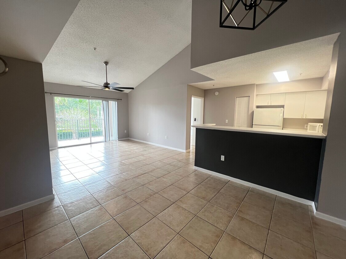 7896 Sonoma Springs Cir Unit SPC, Lake Worth, FL 33463 Condo for Rent