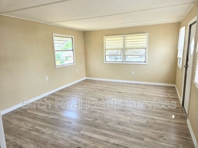 Building Photo - 7041 Lofty Dr