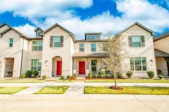 Building Photo - 1245 Lamar Dr