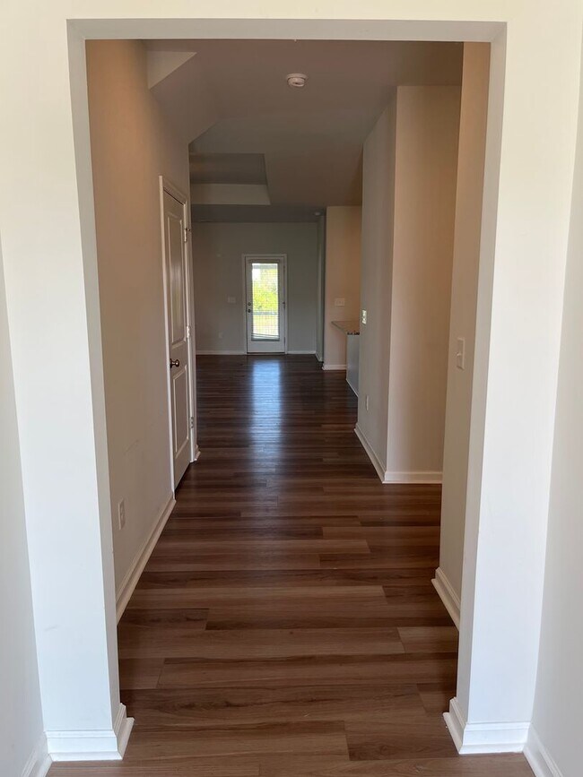 Foto del edificio - 5 Bedrooms in Parsons Mill!
