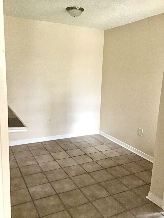 Foto del edificio - 2132 Gardere Ln