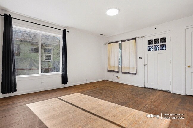 Foto del edificio - 2040 S Fox St