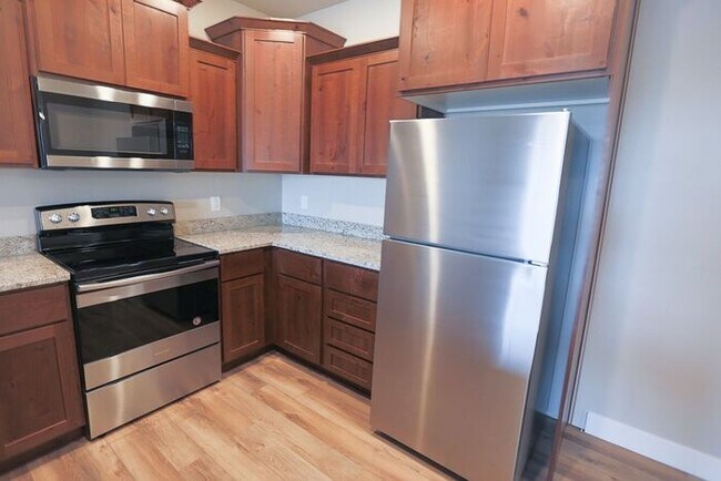 Building Photo - 443 S 575 W