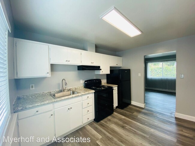 Building Photo - 27354 Tyrrell Ave