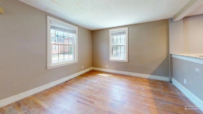 Foto del edificio - 55 Brentwood St