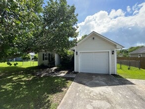Building Photo - 103 Eastgate Dr