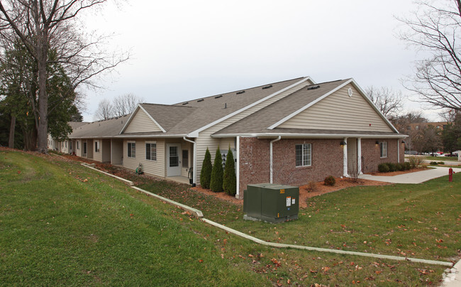 Building Photo - Clinton Street Place - Senior Living