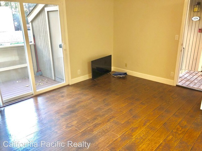 Building Photo - 2 br, 1 bath Apartment - 3365 Foxtail Terrace