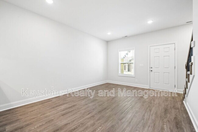 Foto del edificio - 760-D-102 Tracy Ln
