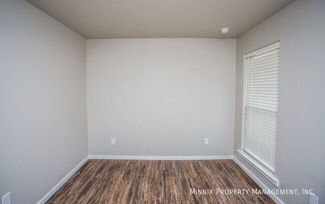 Foto del edificio - 2105 Kokomo Ave