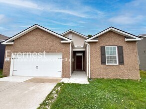 Building Photo - 2124 Carefree Ln