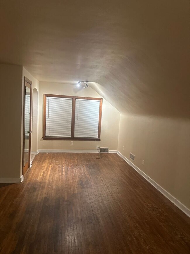 Foto del edificio - 2445 S Lowell Ave