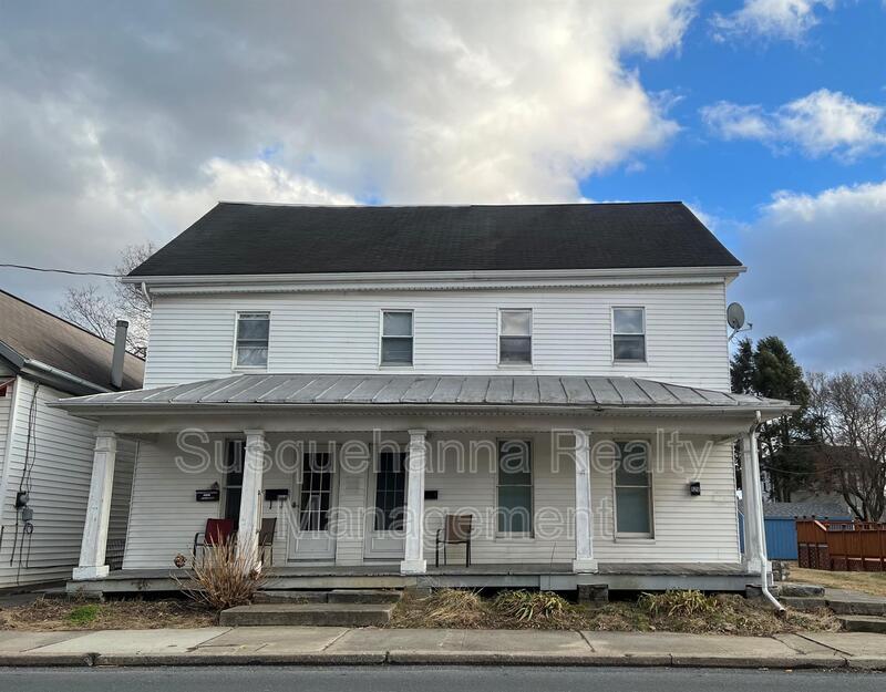 518 W Main St Unit 1st Floor, Palmyra, PA 17078 Condo for Rent in