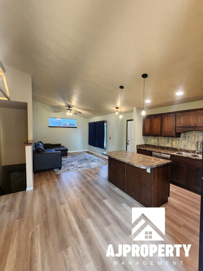 Foto del edificio - 6521 W Amber St