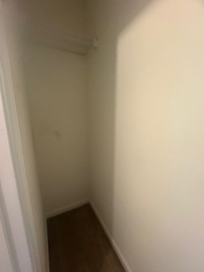 Building Photo - 131 Karlie Ct