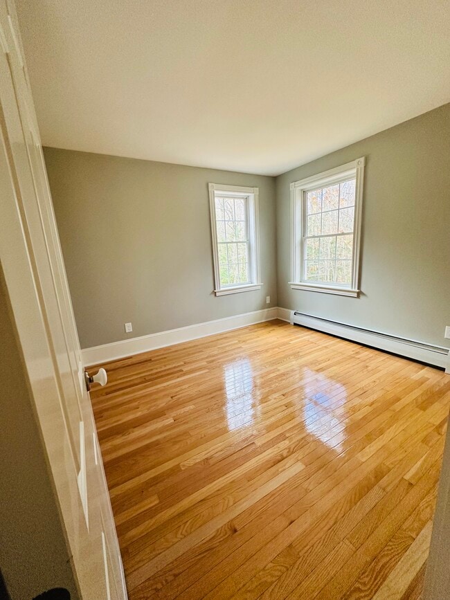 Building Photo - 631 Prospect Mountain Rd