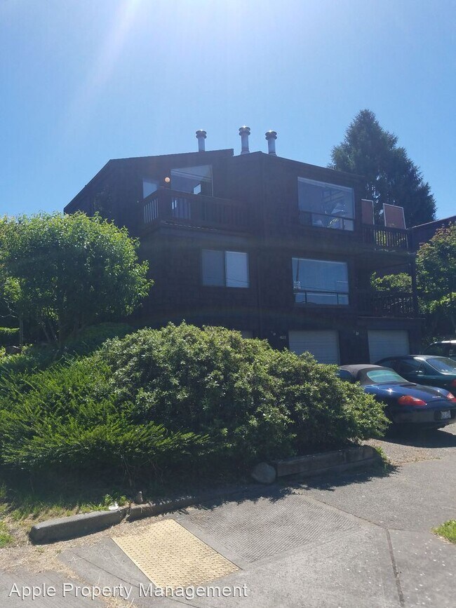 Foto del edificio - 2 br, 1 bath House - 4624 3rd Ave NW