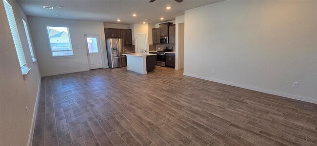 Building Photo - 212 Whisper Rill Dr