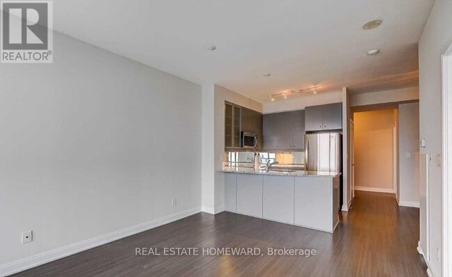 Photo du bâtiment - 18 Yorkville Ave