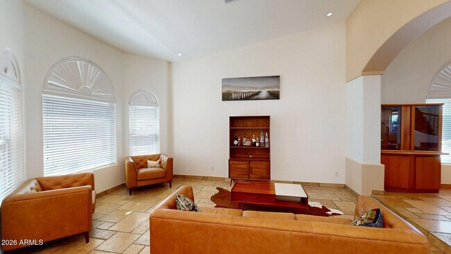Foto del edificio - 14818 N 18th Pl
