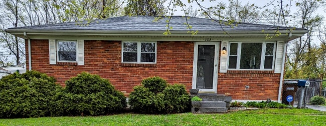Photo - 303 Granvil Dr House