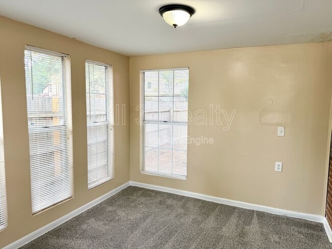 Photo - 2140 Meadowview Ct SE Apartment