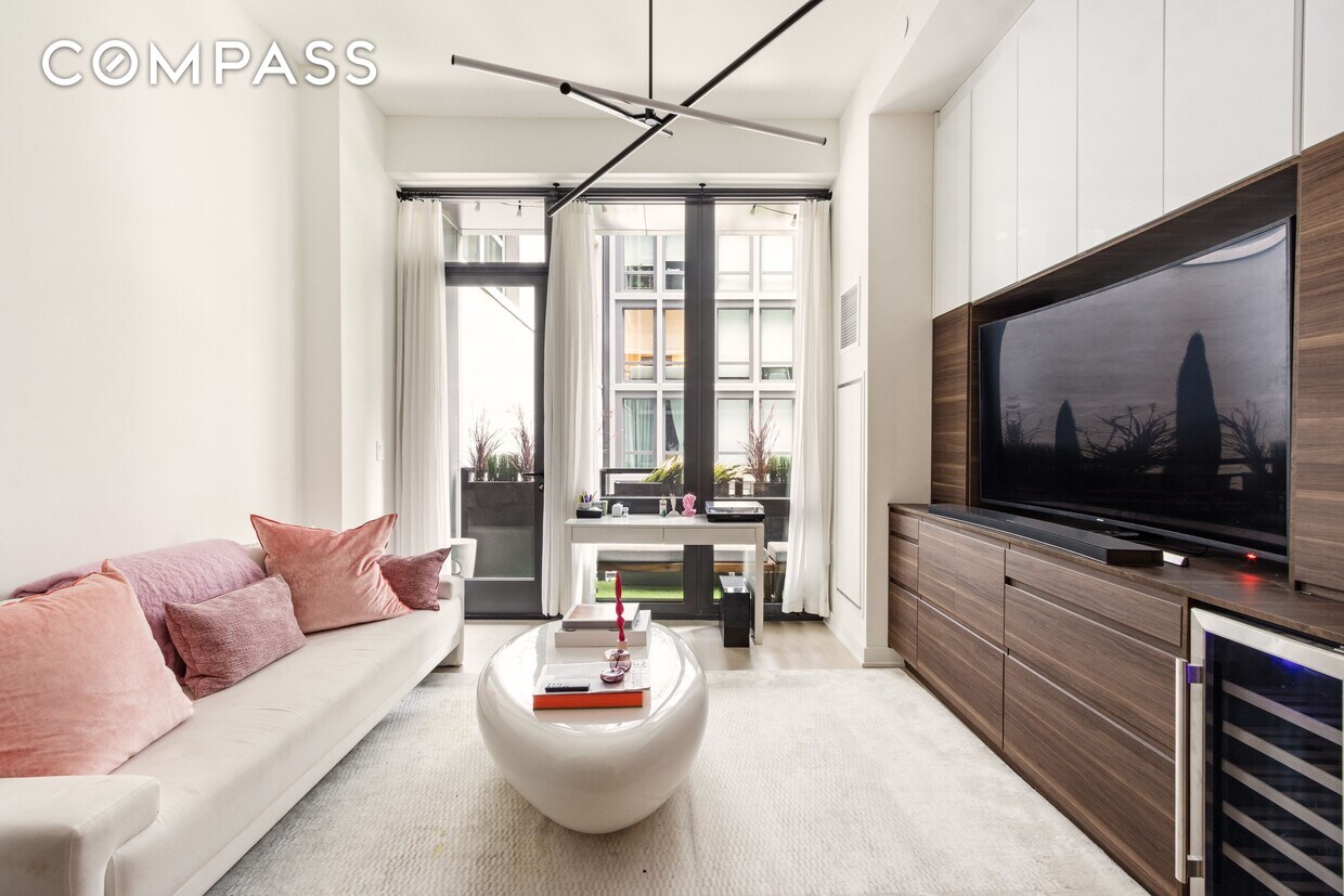 77 Charlton St Unit S3E, New York, NY 10014 Room for Rent in New