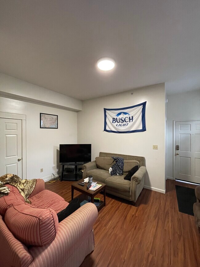 Foto del edificio - 768 Willey St