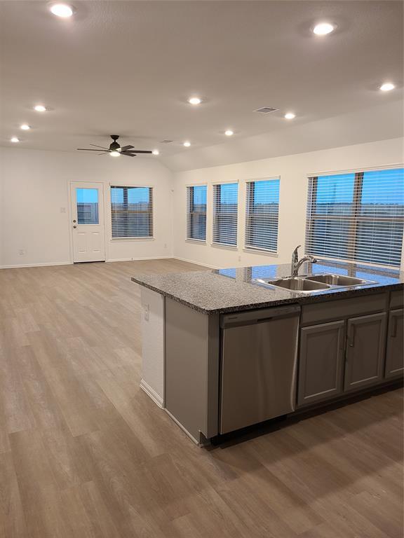 Foto del edificio - 26707 Andorra Colony Ct