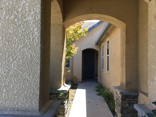 Foto del edificio - Welcome to Harlan Ranch!!!