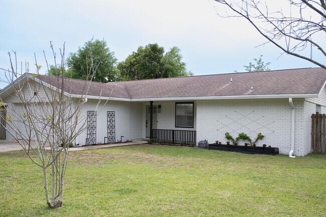 Building Photo - 89 Spinnaker Lane