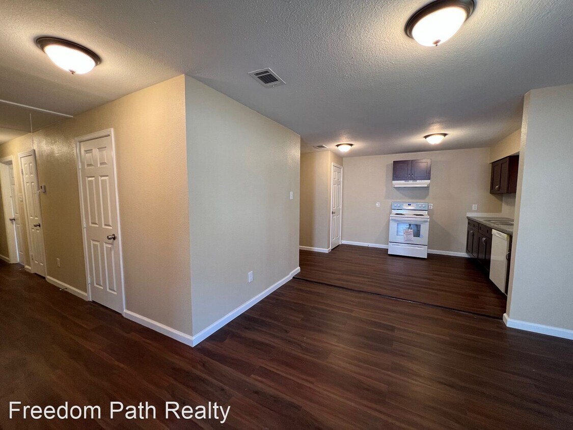 Primary Photo - 3 br, 2 bath House - 604 Tate Ave