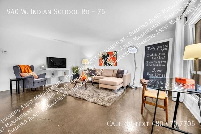 Building Photo - Large 2 bedroom units in Central Phoenix, ...