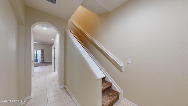 Building Photo - 13339 Solar Dr