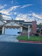 Building Photo - 609 Somerset Ln