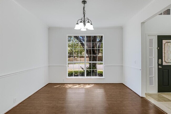 Building Photo - 2103 Kimra Ln