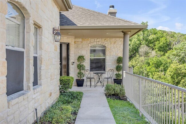 Foto del edificio - 5511 Oakwood Cove