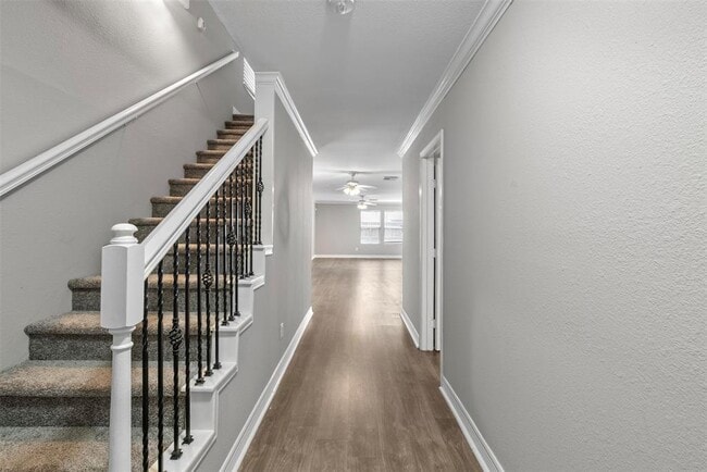 Building Photo - 14415 Moreno Ave