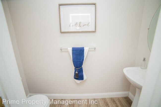 Building Photo - 4 br, 3 bath House - 1239 Sunup Drive