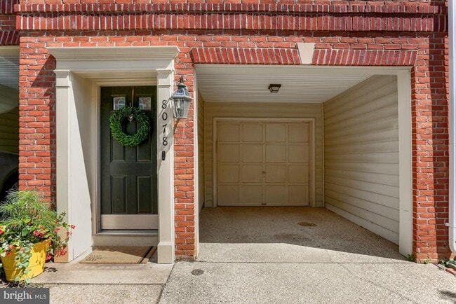 Building Photo - 8078 Sebon Dr