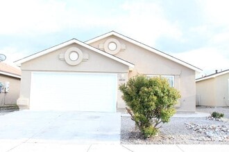 Building Photo - 10020 El Patron Rd SW