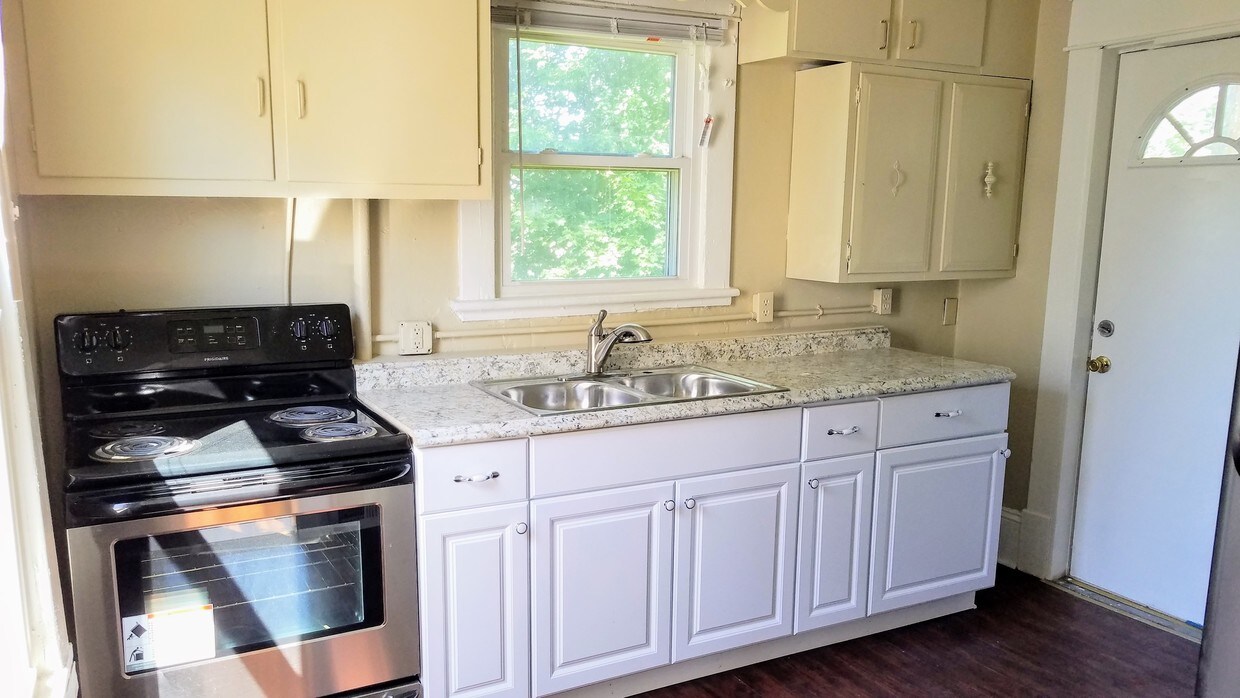 Foto principal - 1501 7th St SE