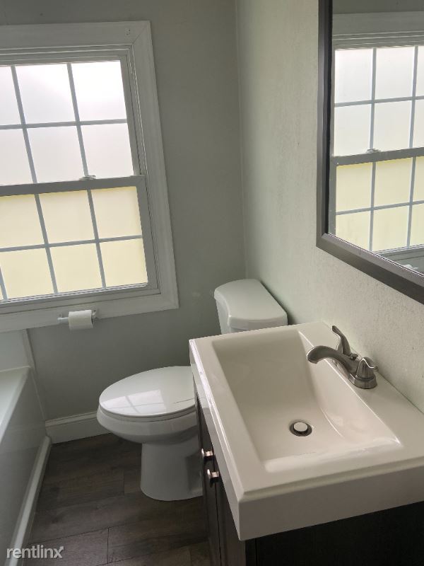 Building Photo - 2 br, 1 bath House - 2644 longview Rd.,,Pa.